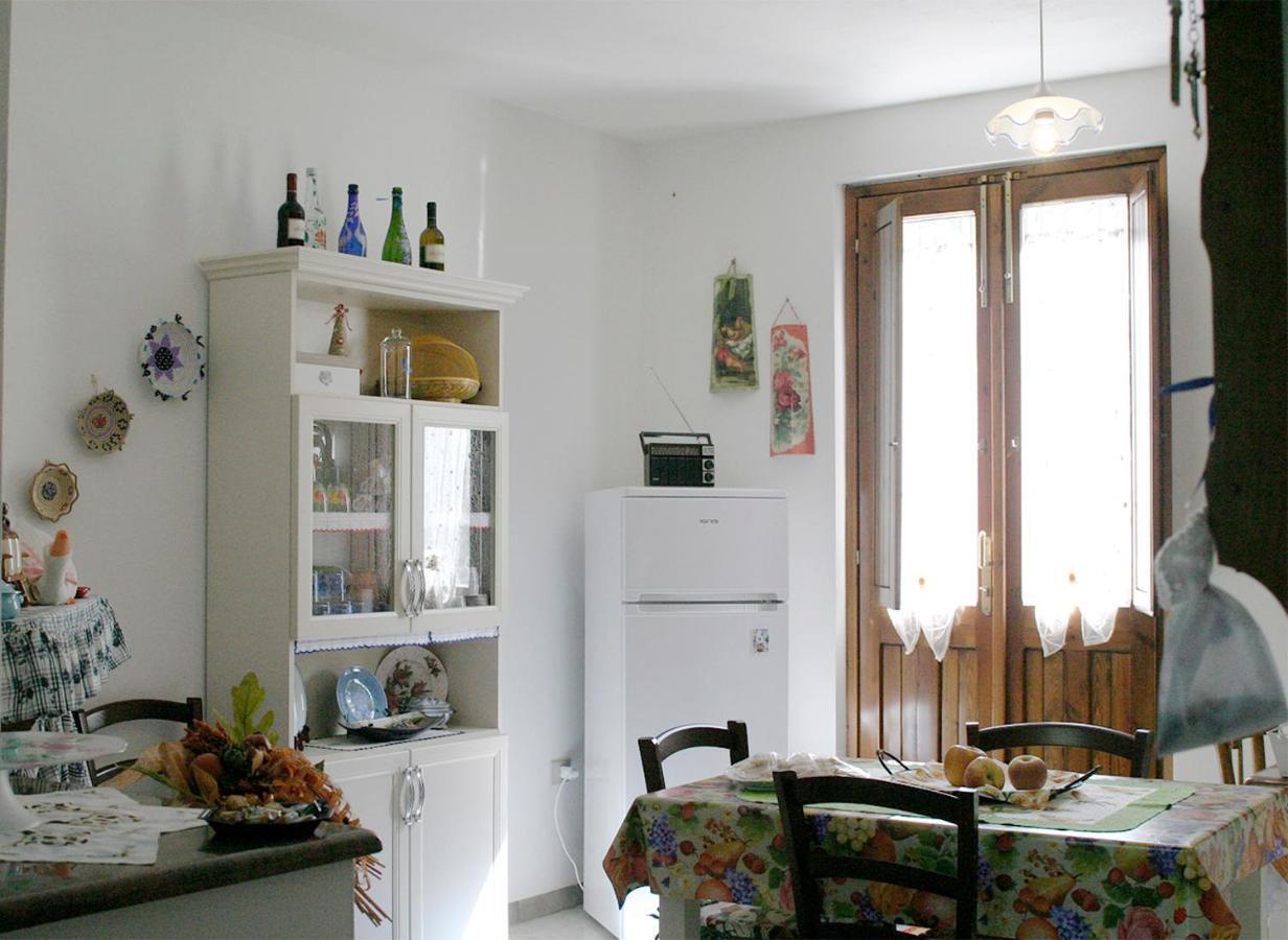 B&B S'Arrosa Antiga Santadi Exterior photo